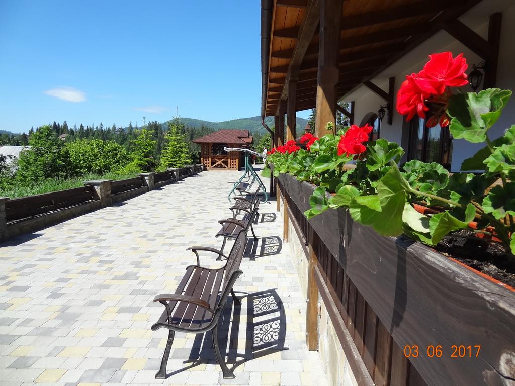 Alpenhof Pansion Slavske Exterior foto